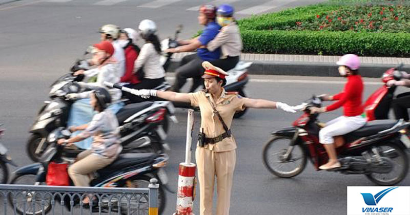 Người điều khiển giao thông là ai?